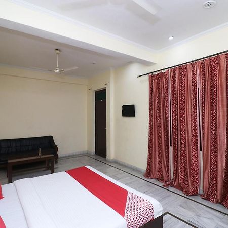 Oyo Hotel Ayaan Bareli Exterior foto