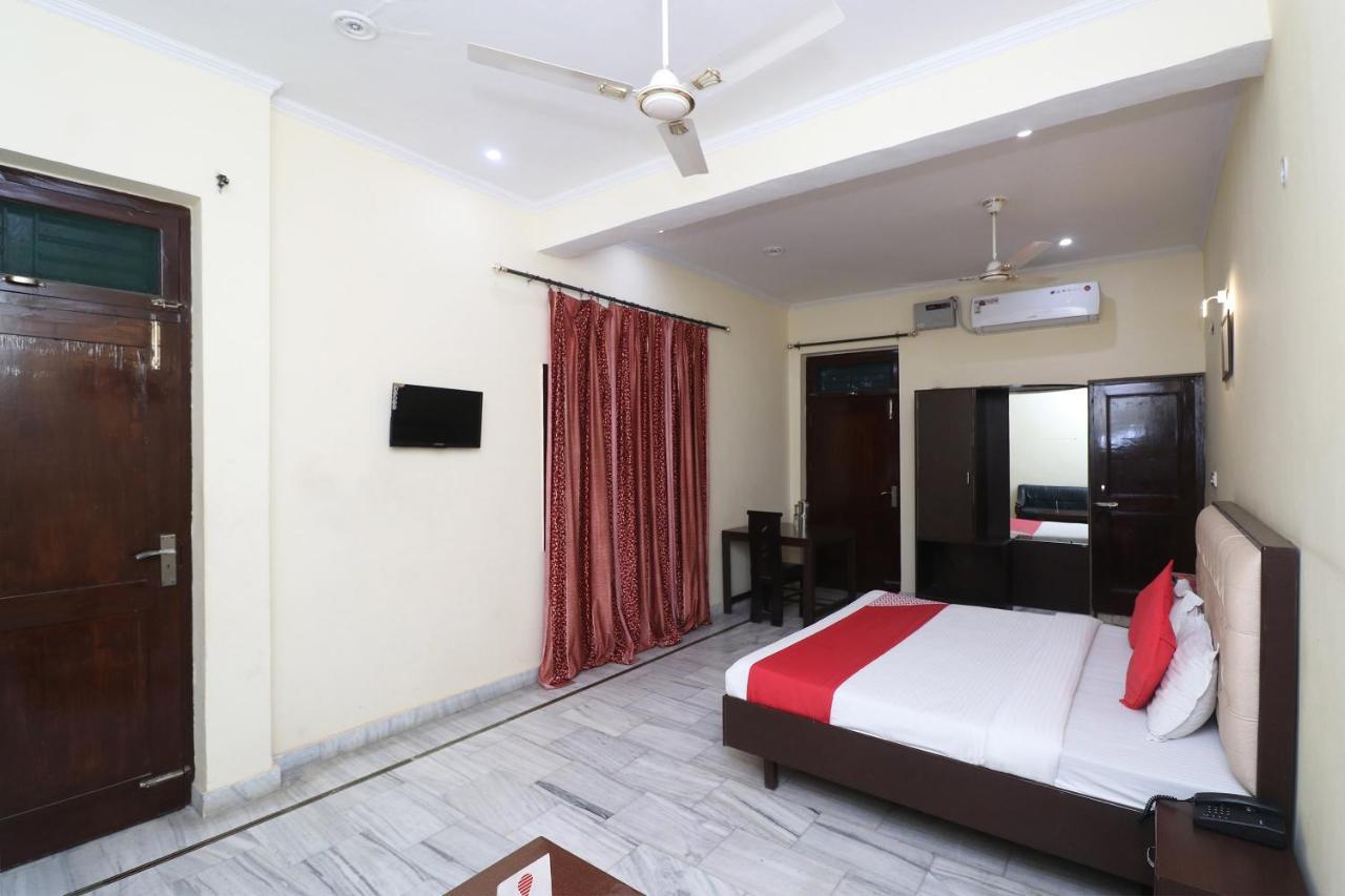 Oyo Hotel Ayaan Bareli Exterior foto