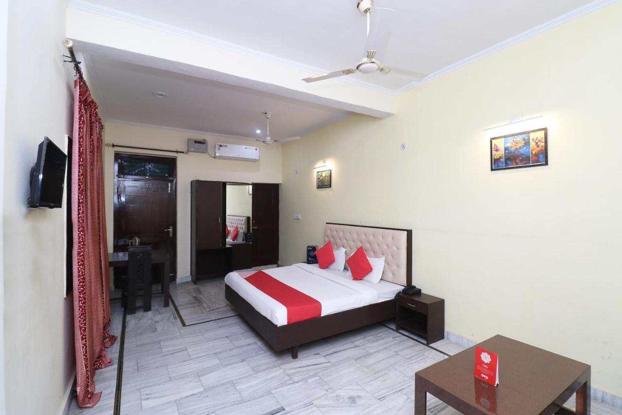 Oyo Hotel Ayaan Bareli Exterior foto
