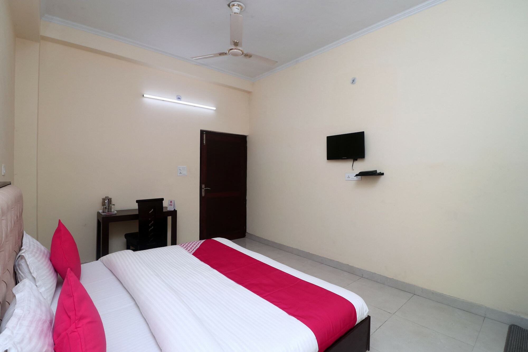 Oyo Hotel Ayaan Bareli Exterior foto